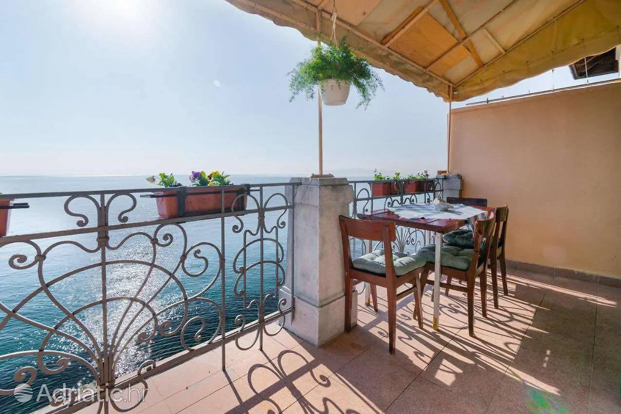 Studio S Balkonom 10 Metara Od Mora Opatija Apartment