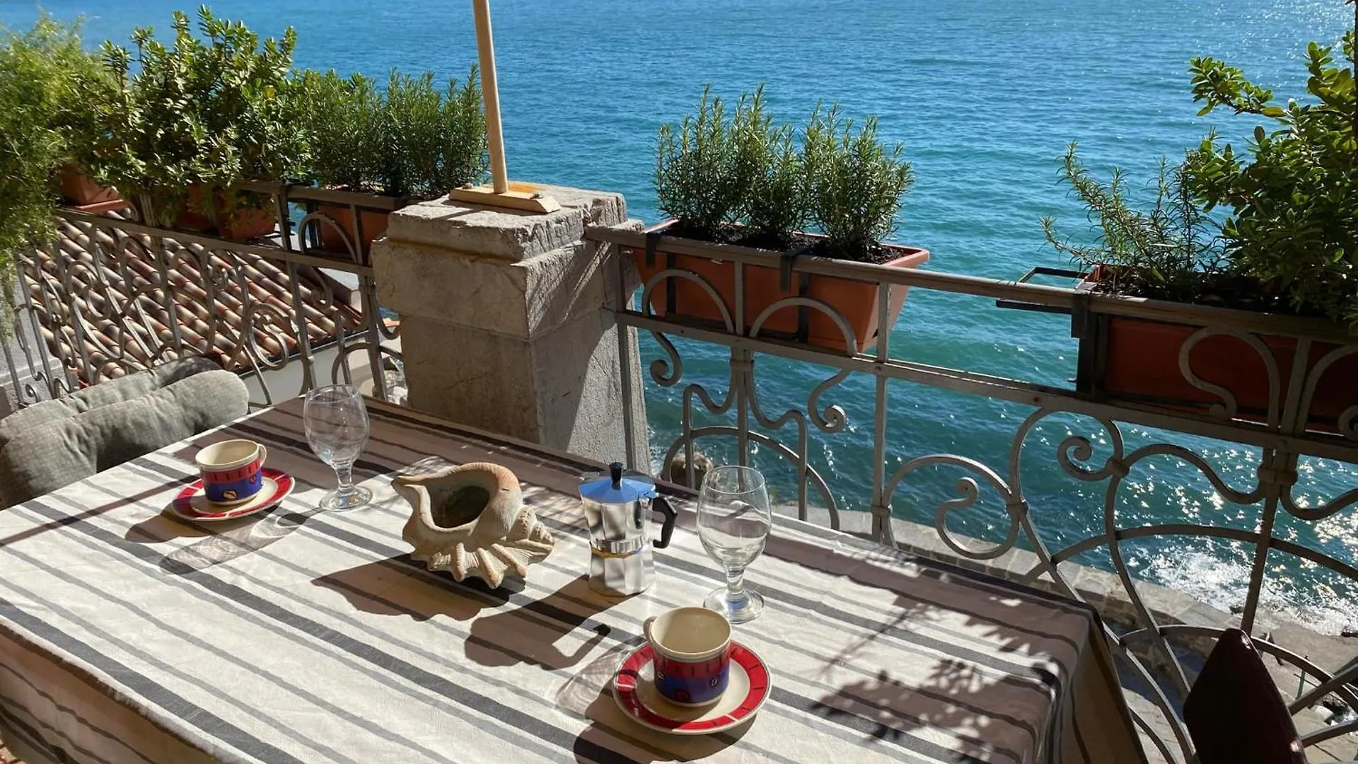 Studio S Balkonom 10 Metara Od Mora Opatija