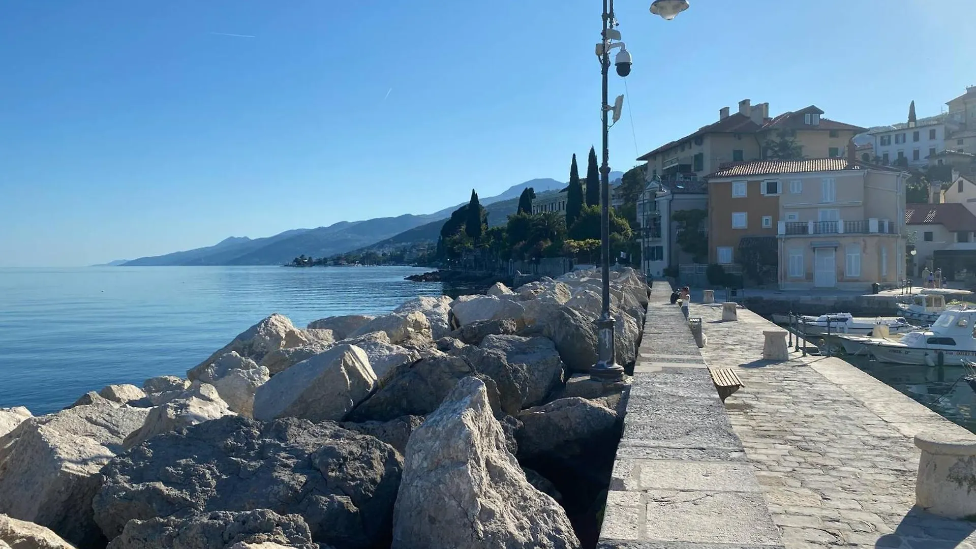 Studio S Balkonom 10 Metara Od Mora Opatija Croatia