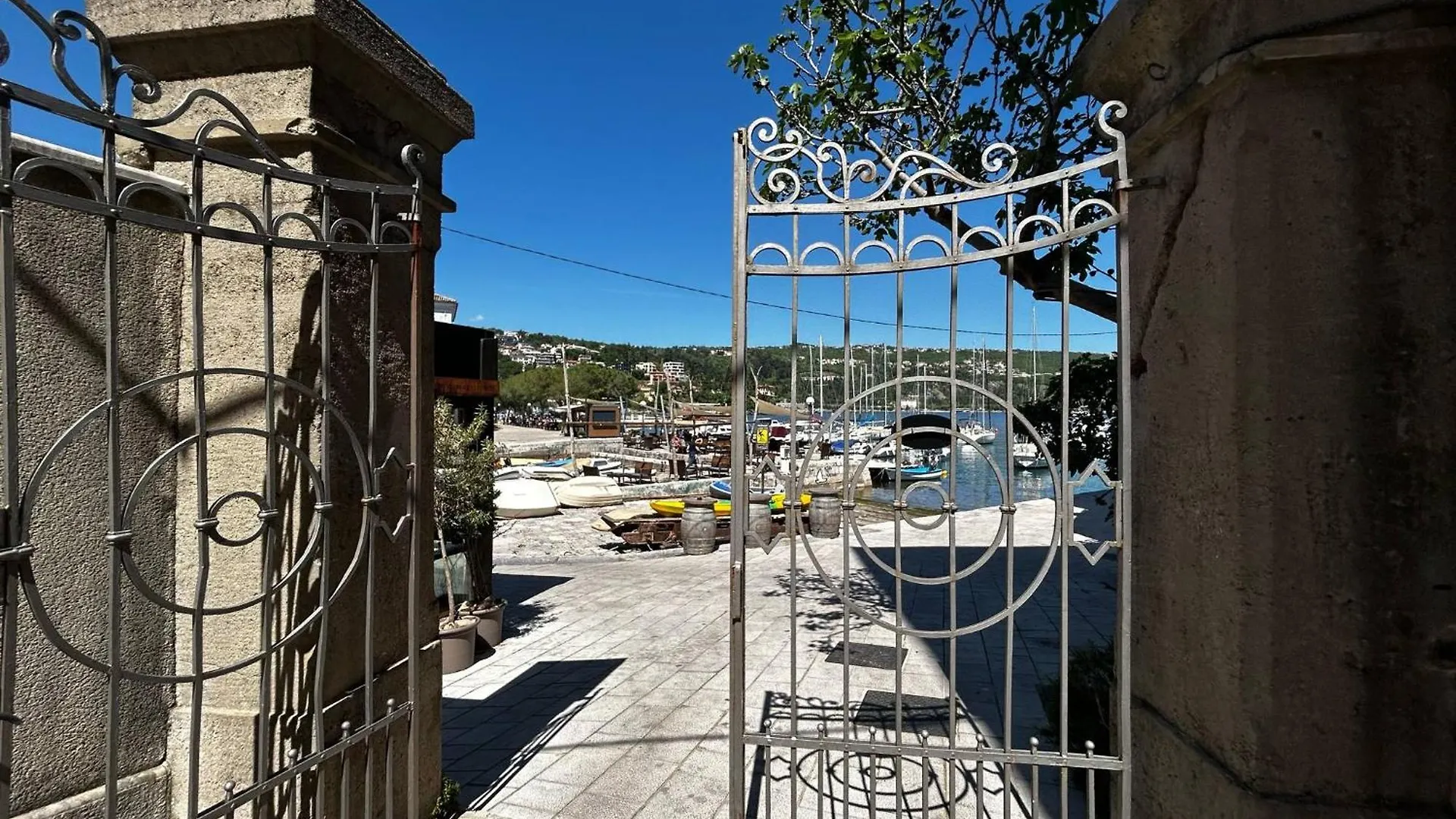 Studio S Balkonom 10 Metara Od Mora Opatija Apartment